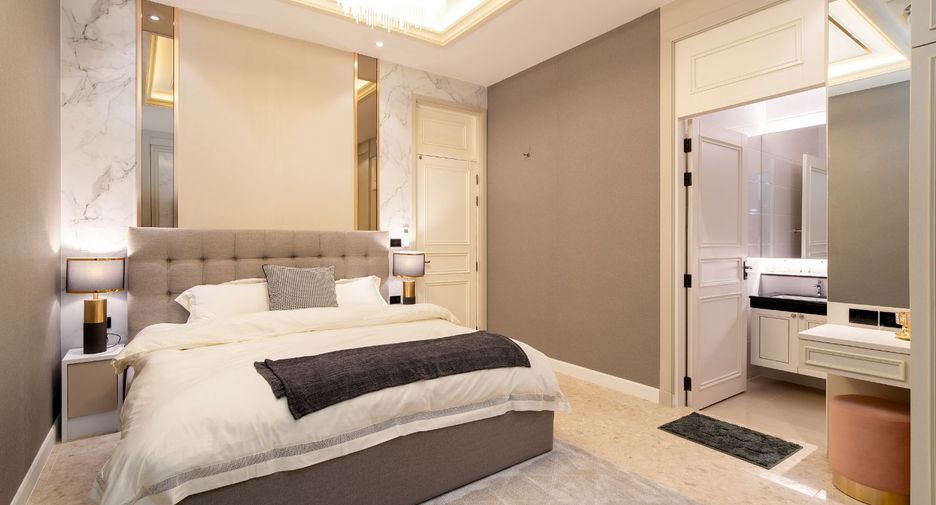 For sale 4 bedrooms house in Thawi Watthana, Bangkok