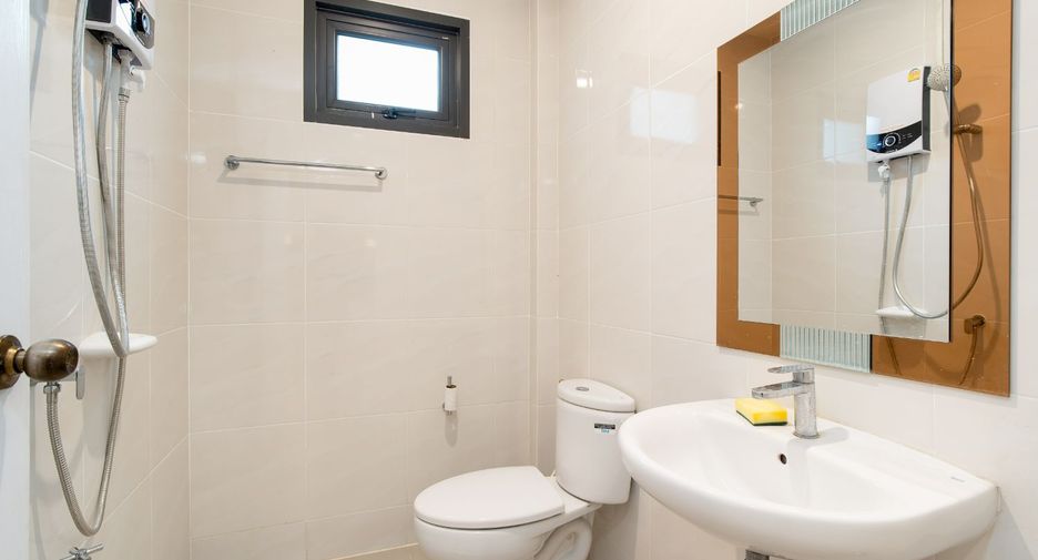 For sale 4 bedrooms house in Thawi Watthana, Bangkok