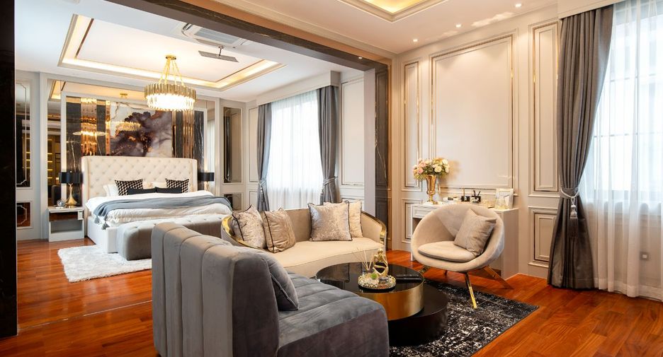 For sale 4 bedrooms house in Thawi Watthana, Bangkok