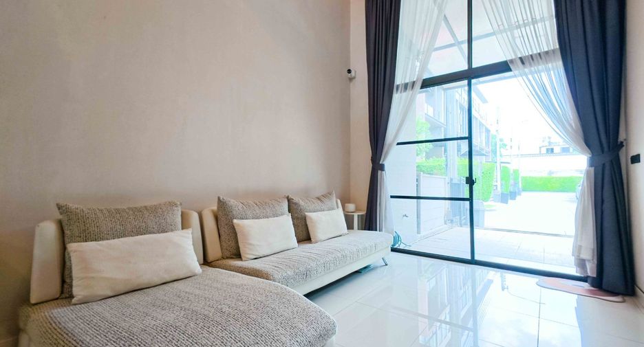 Reihenhaus zum Kauf mit 3 Zimmer in Chatuchak, Bangkok