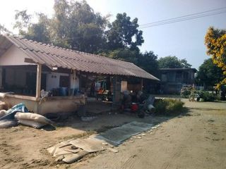 Haus zum Kauf mit 2 Zimmer in Tha Tako, Nakhon Sawan
