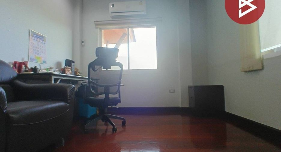 For sale 4 bedrooms house in Bueng Kum, Bangkok