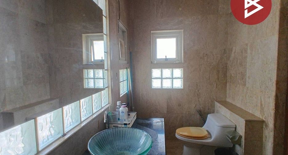 For sale 4 bedrooms house in Bueng Kum, Bangkok