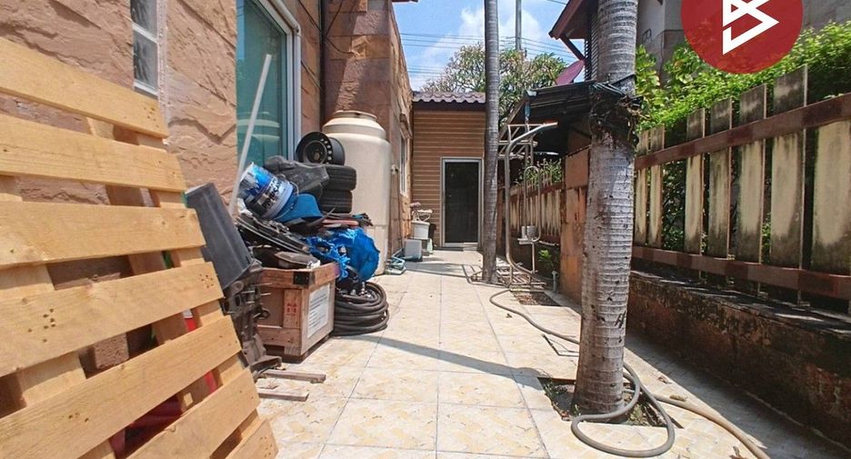 For sale 4 bedrooms house in Bueng Kum, Bangkok