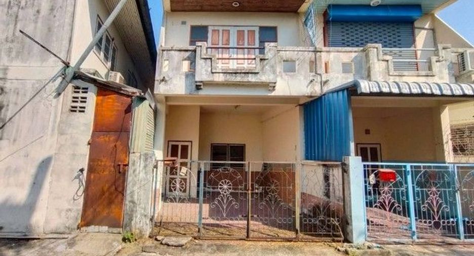 For sale 2 bedrooms retail Space in Tha Tako, Nakhon Sawan