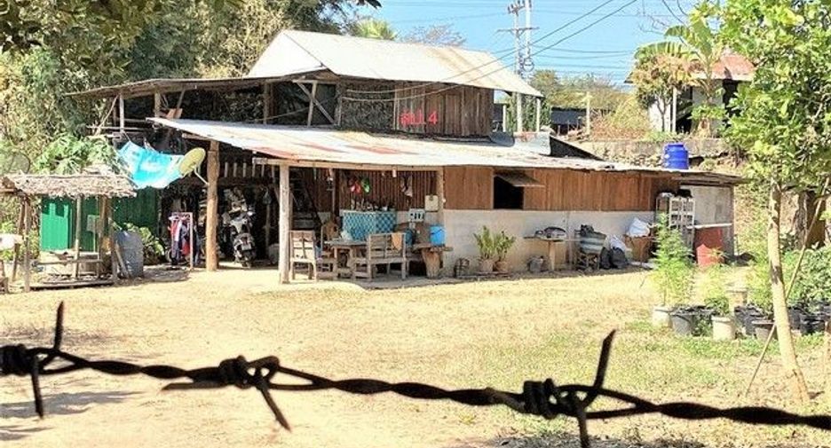 For sale 6 bedrooms house in Khun Yuam, Mae Hong Son