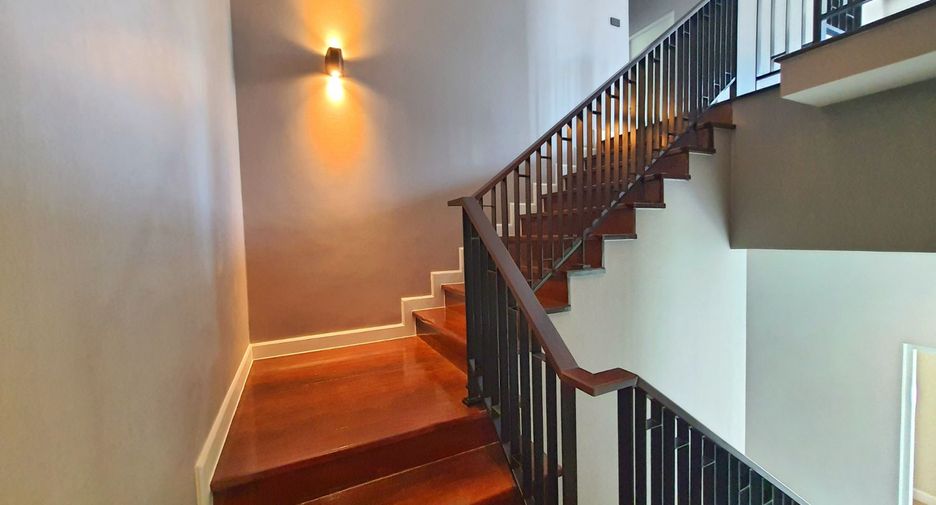 For sale 4 bedrooms house in Bang Bua Thong, Nonthaburi