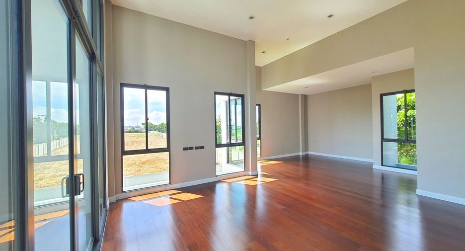 For sale 4 bedrooms house in Bang Bua Thong, Nonthaburi