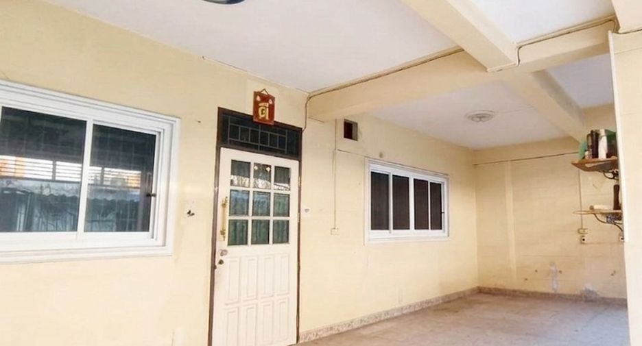 Casa adosada en venta de 4 habitaciones en Bang Kruai, Nonthaburi