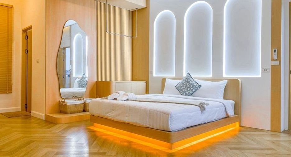 For sale 5 bedrooms villa in Bang Lamung, Chonburi