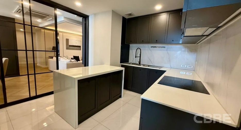 For rent and for sale 4 bedrooms condo in Khlong Toei, Bangkok