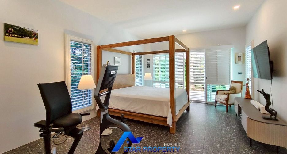 For sale 3 bedrooms villa in Hua Hin, Prachuap Khiri Khan