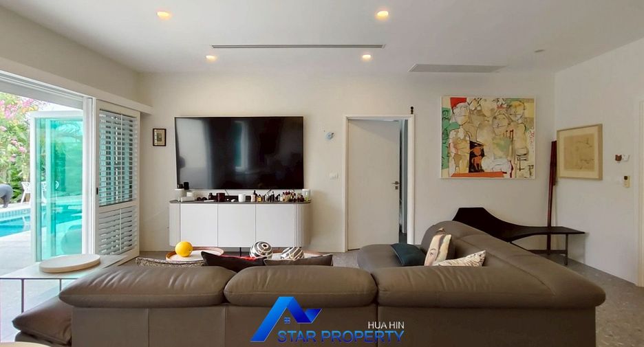 For sale 3 bedrooms villa in Hua Hin, Prachuap Khiri Khan