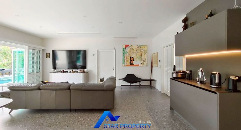 For sale 3 bedrooms villa in Hua Hin, Prachuap Khiri Khan