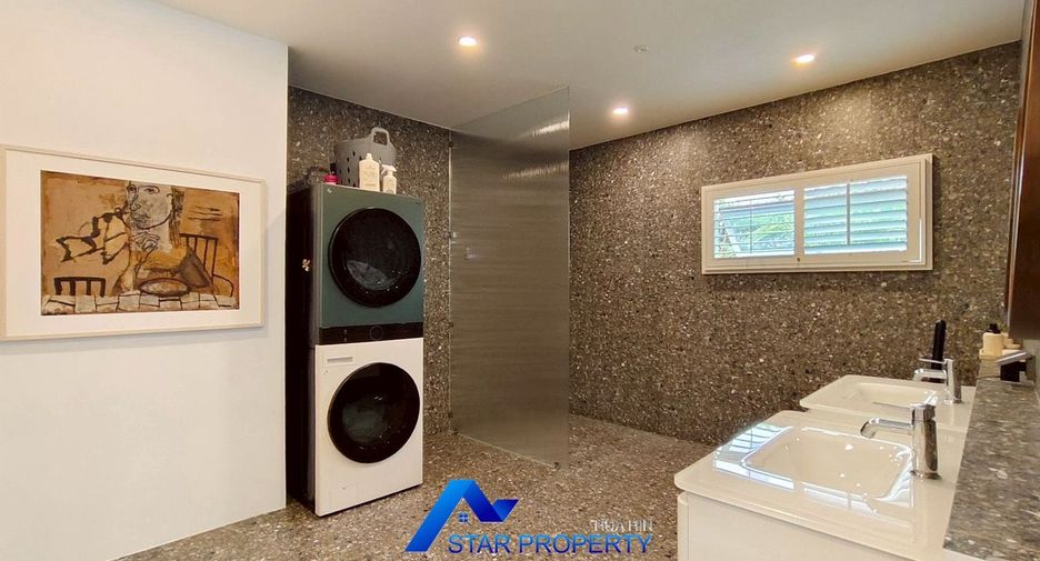 For sale 3 bedrooms villa in Hua Hin, Prachuap Khiri Khan