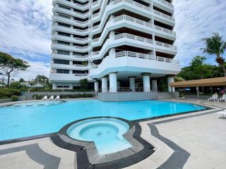 For sale 3 bedrooms condo in Na Jomtien, Pattaya