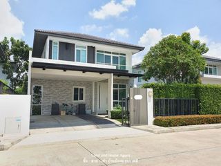 For sale 3 bedrooms house in Lat Krabang, Bangkok
