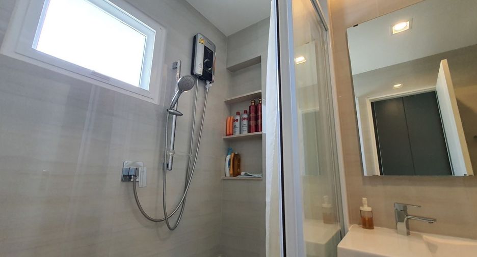 Casa en venta de 3 habitaciones en Lat Krabang, Bangkok