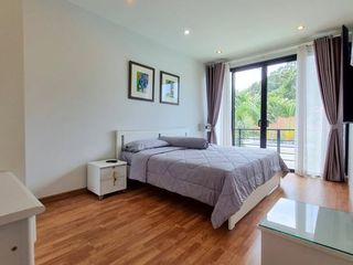 Casa adosada en venta de 2 habitaciones en Bang Lamung, Chonburi