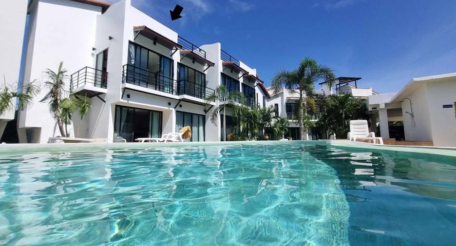 Casa adosada en venta de 2 habitaciones en Bang Lamung, Chonburi