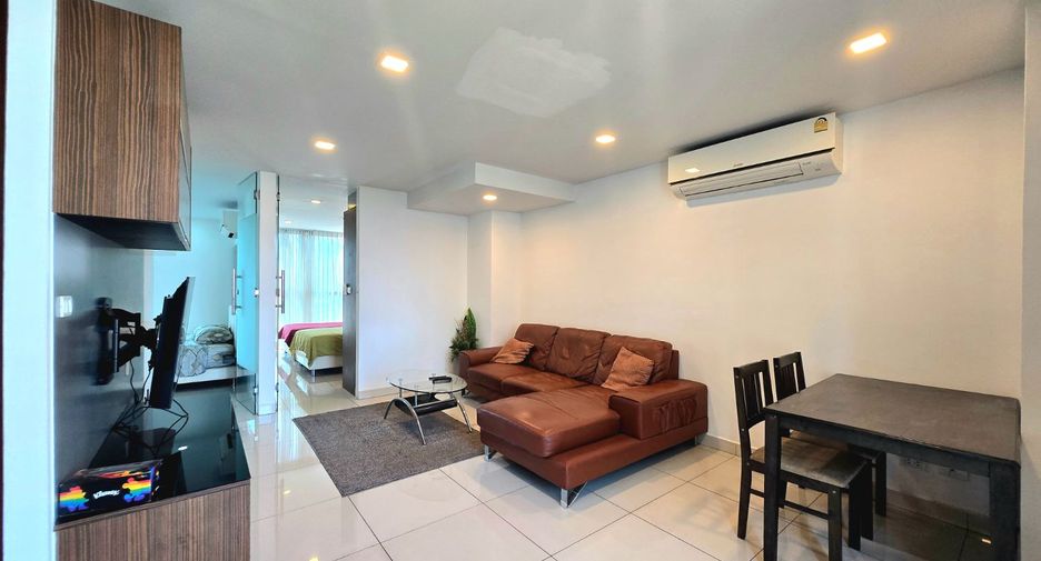 For rent 2 bedrooms condo in Bang Lamung, Chonburi