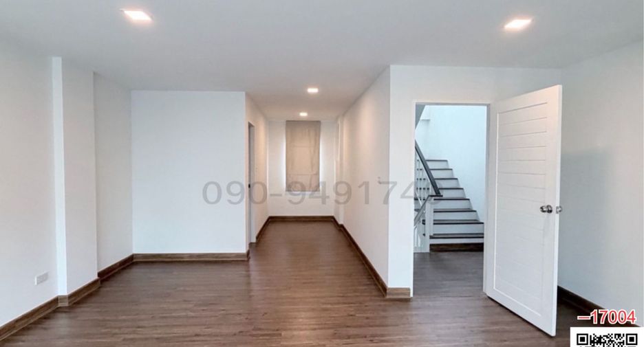 For rent 4 bedrooms townhouse in Suan Luang, Bangkok