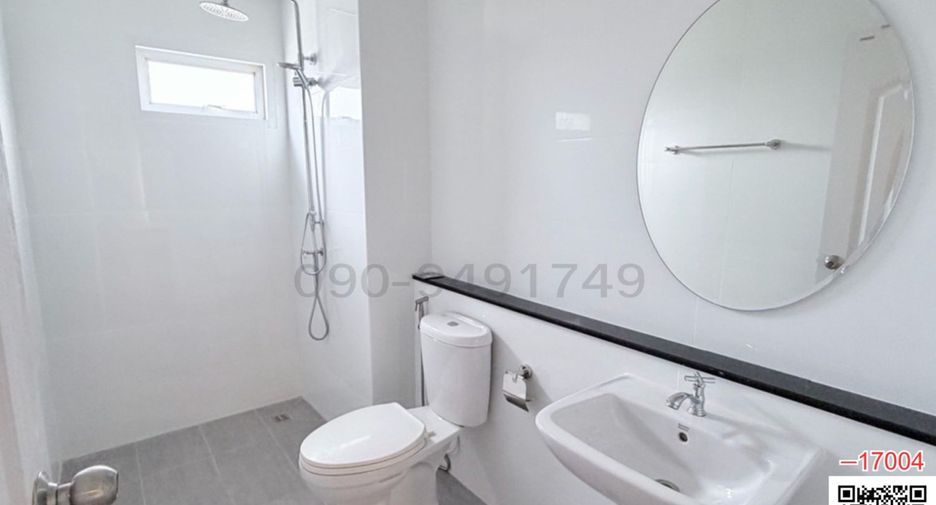 For rent 4 bedrooms townhouse in Suan Luang, Bangkok