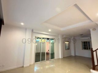 出租 3 卧室 独立屋 在 Phasi Charoen, 曼谷