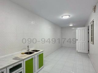 出租 3 卧室 独立屋 在 Phasi Charoen, 曼谷