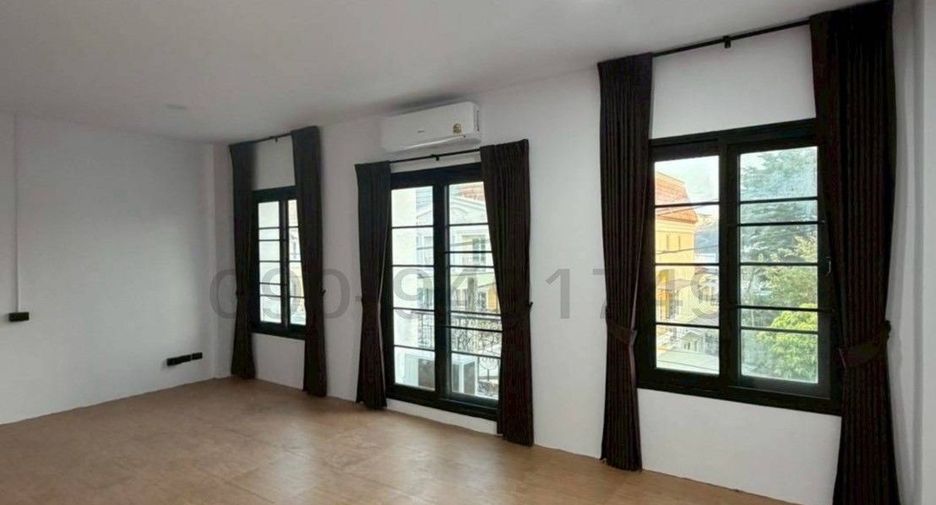 For rent 3 bedrooms house in Phasi Charoen, Bangkok