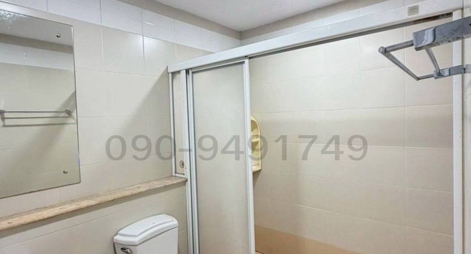 For rent 3 bedrooms house in Phasi Charoen, Bangkok