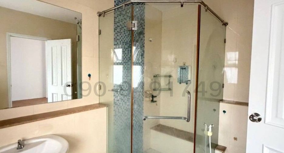 For rent 3 bedrooms house in Phasi Charoen, Bangkok