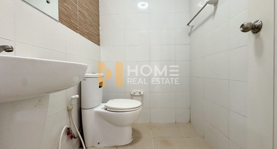 For sale 3 bedrooms townhouse in Suan Luang, Bangkok