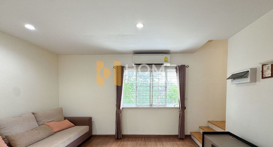 For sale 3 bedrooms townhouse in Suan Luang, Bangkok