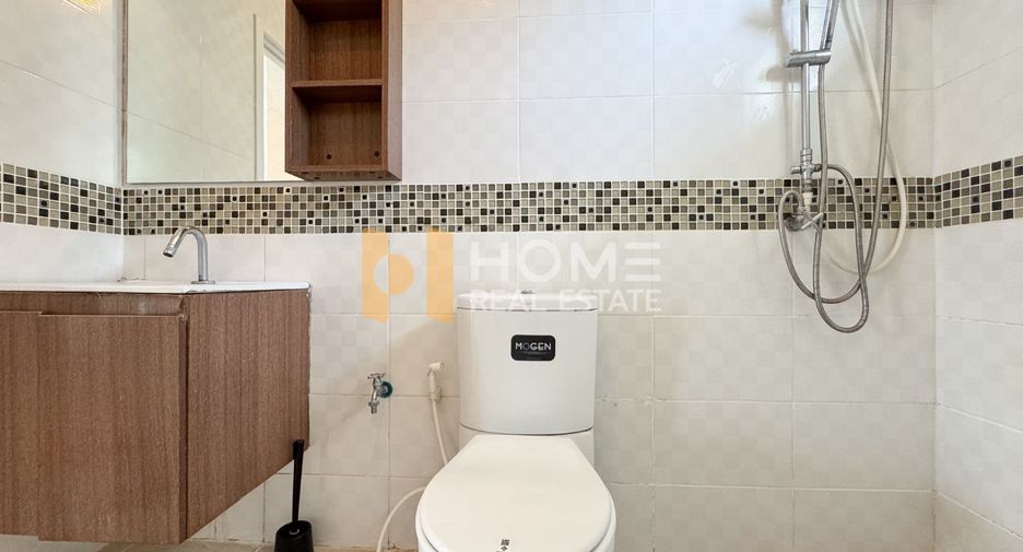 For sale 3 bedrooms townhouse in Suan Luang, Bangkok