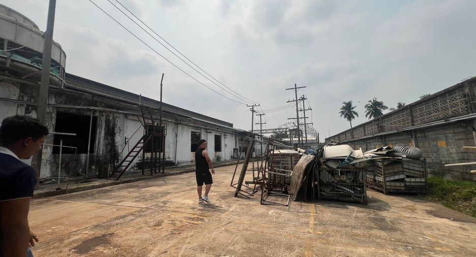 Lagerhaus zur Miete mit 10 Zimmer in Sam Phran, Nakhon Pathom