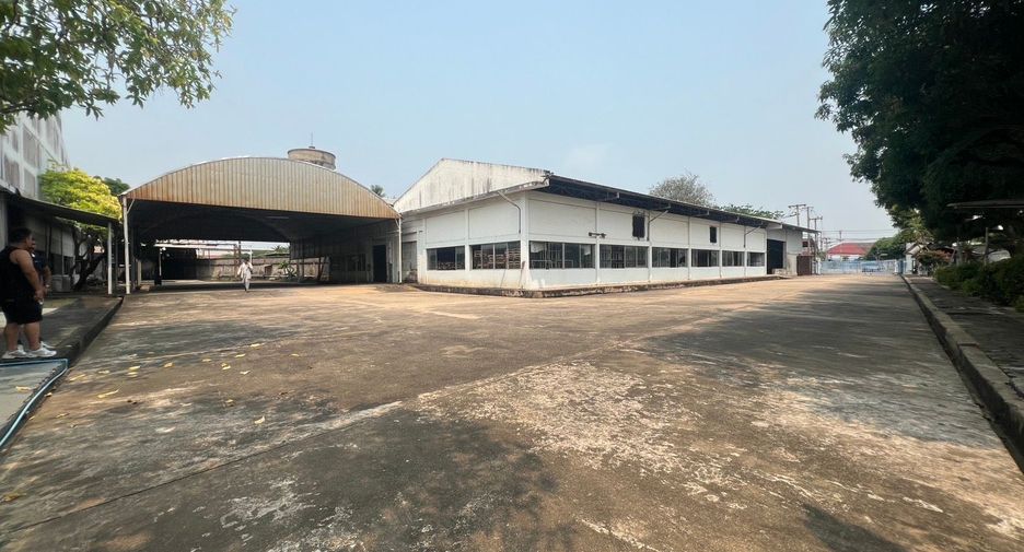 Lagerhaus zur Miete mit 10 Zimmer in Sam Phran, Nakhon Pathom
