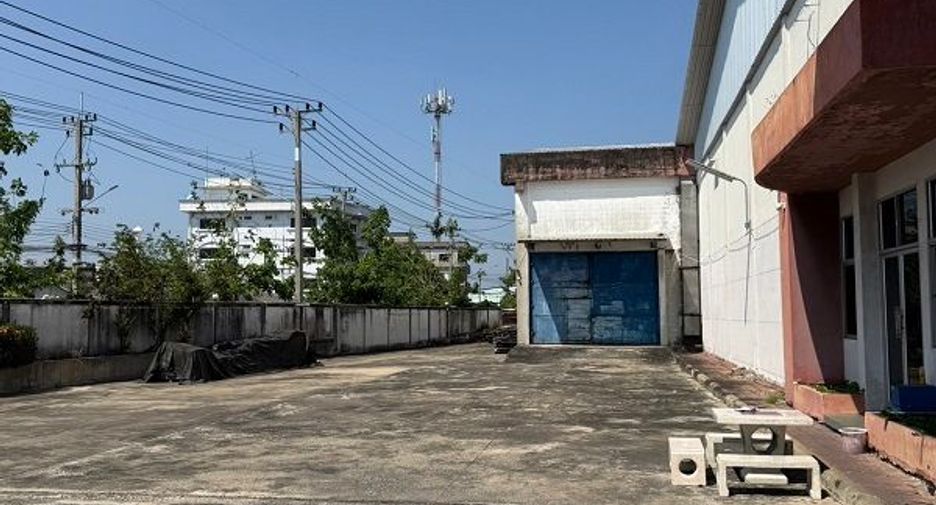 Lagerhaus zur Miete mit 10 Zimmer in Sam Phran, Nakhon Pathom