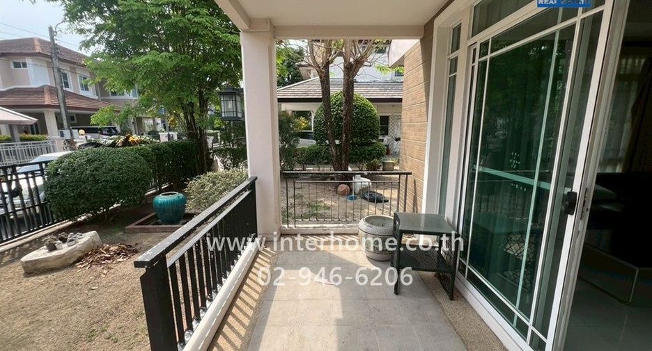 For sale 4 bedrooms house in Mueang Samut Prakan, Samut Prakan