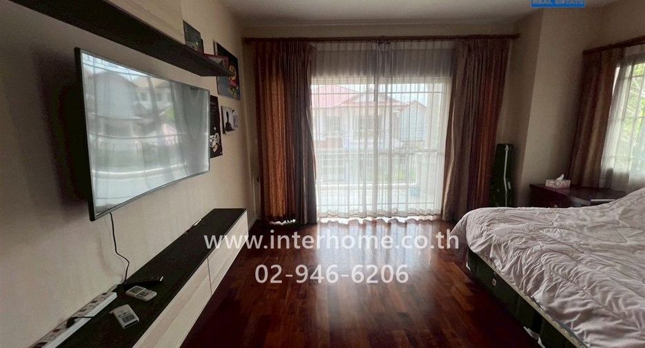 For sale 4 bedrooms house in Mueang Samut Prakan, Samut Prakan
