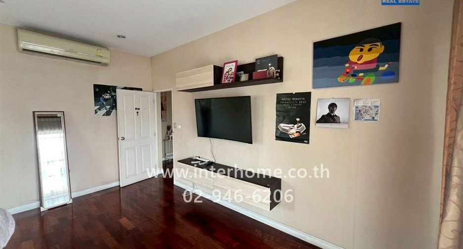 For sale 4 bedrooms house in Mueang Samut Prakan, Samut Prakan