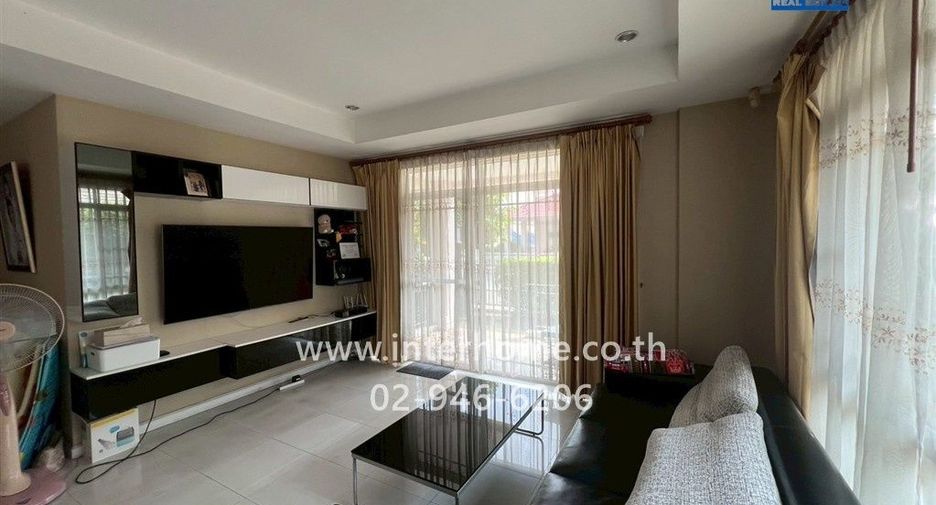 For sale 4 bedrooms house in Mueang Samut Prakan, Samut Prakan