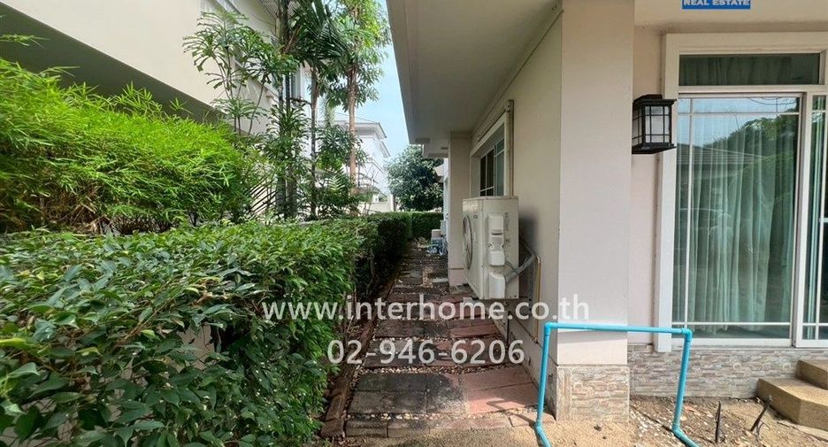 For sale 4 bedrooms house in Mueang Samut Prakan, Samut Prakan
