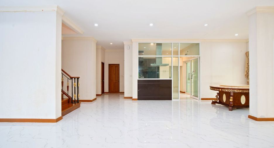 For sale 5 bedrooms house in Bang Kruai, Nonthaburi