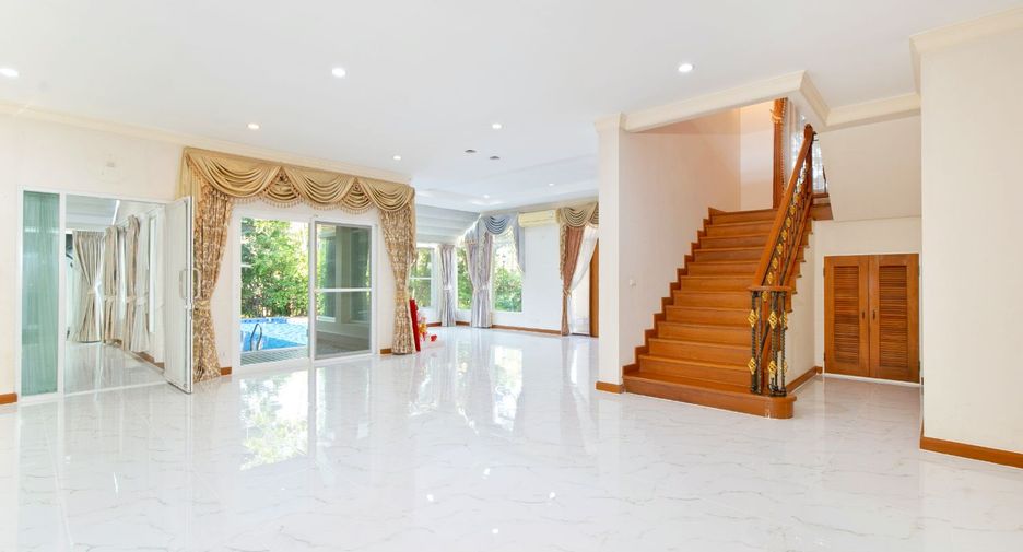 For sale 5 bedrooms house in Bang Kruai, Nonthaburi