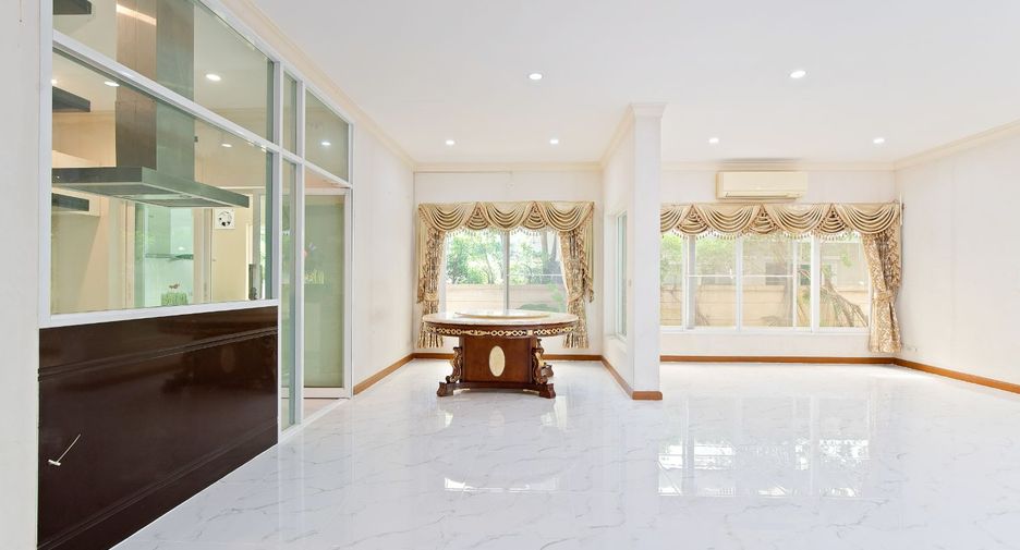 For sale 5 bedrooms house in Bang Kruai, Nonthaburi