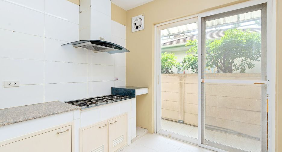 For sale 5 bedrooms house in Bang Kruai, Nonthaburi