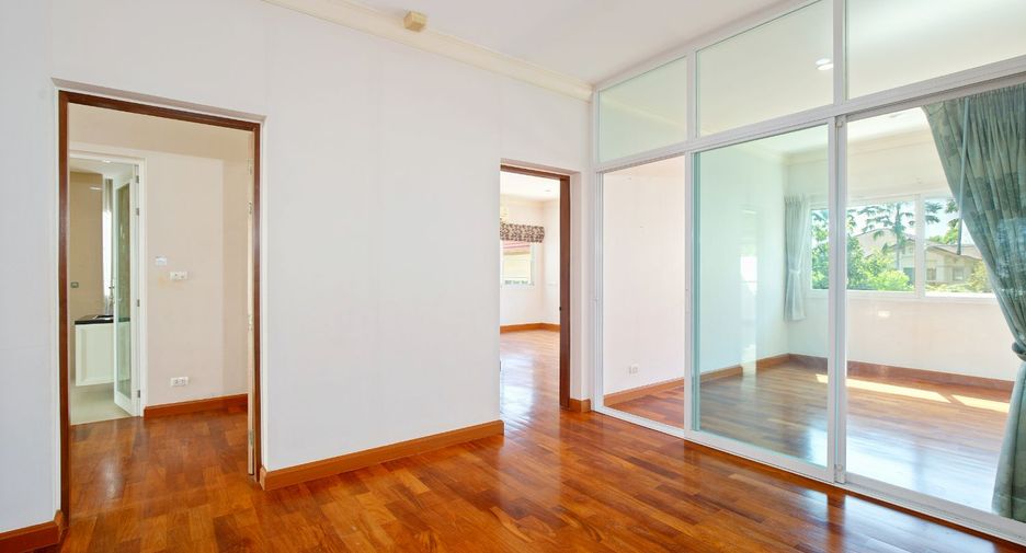 For sale 5 bedrooms house in Bang Kruai, Nonthaburi