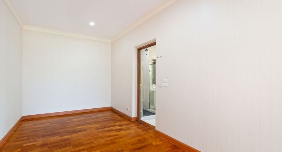 For sale 5 bedrooms house in Bang Kruai, Nonthaburi