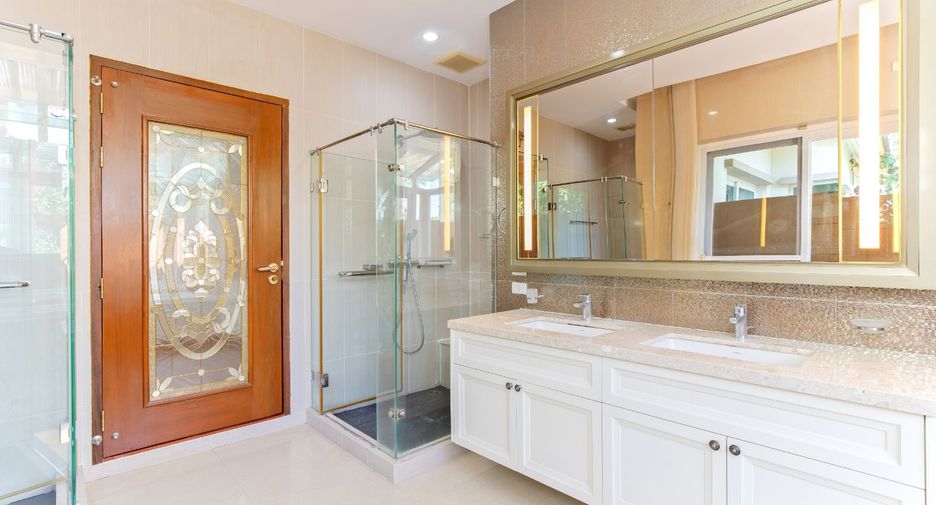 For sale 5 bedrooms house in Bang Kruai, Nonthaburi